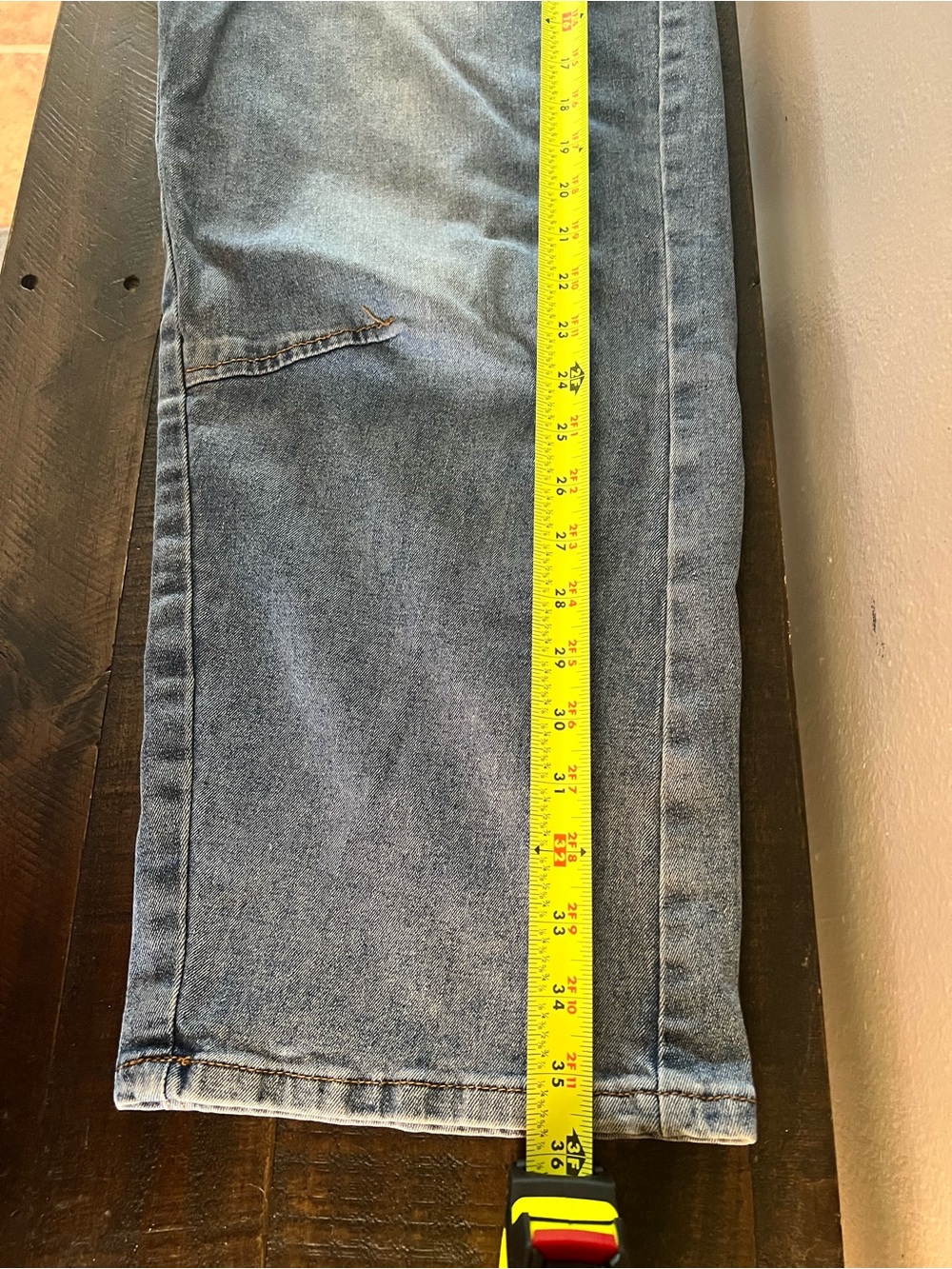 High-Rise Barrel Leg Women’s Jeans in Light Blue - Picture 7 of 7
